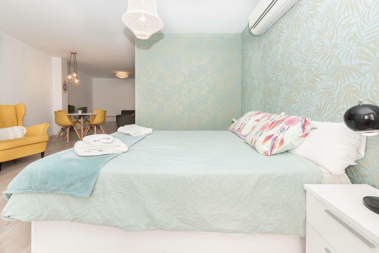 Fantasticos Lofts Malagueta Apartment มาลากา ภายนอก รูปภาพ